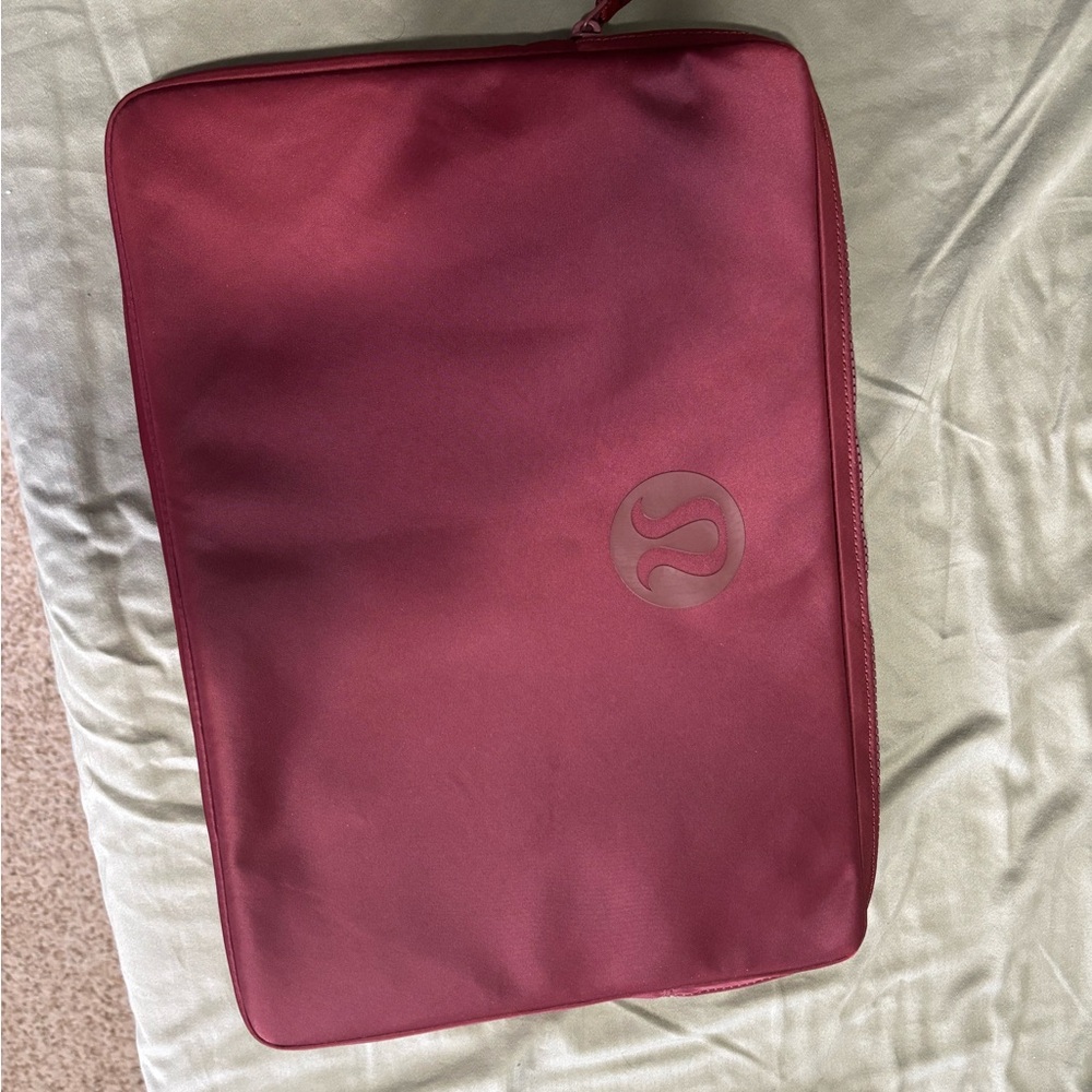Lululemon Athletica New Crew Laptop Case